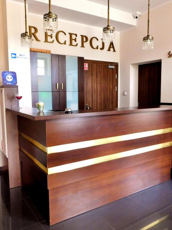 Hotel Swietoborzec Łobez Εξωτερικό φωτογραφία